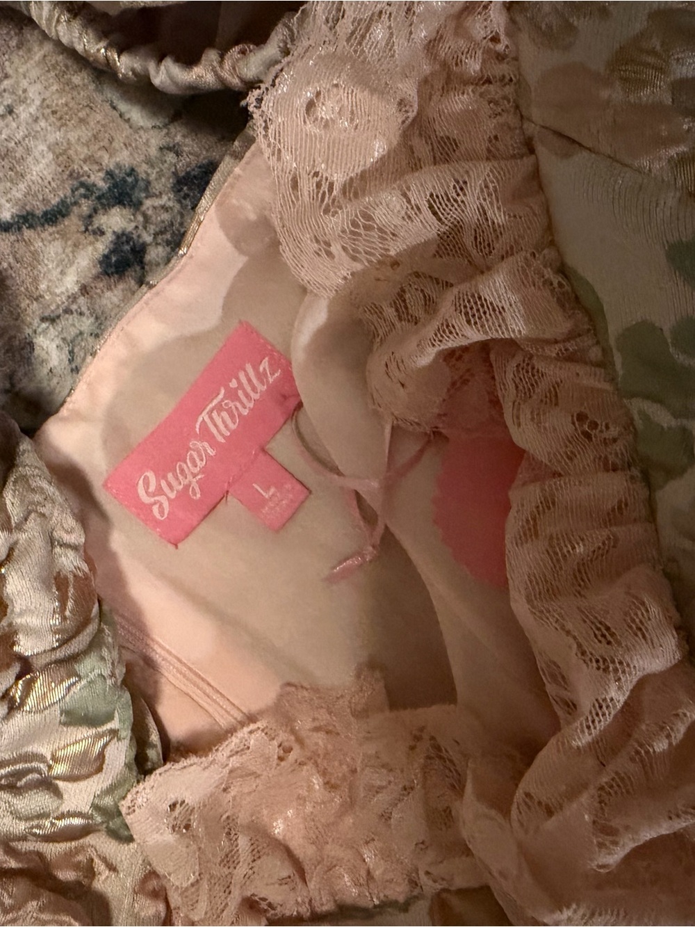 Sugar Thrillz Brocade Pink and Cream Floral Lace Puff Sleeve Dress - Picture 5 of 5